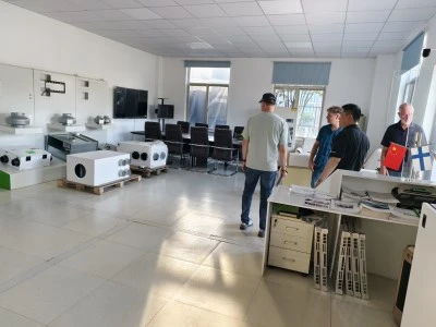 Väliskliendid külastasid Enchoy (Suzhou) Ventilation System Co., Ltd.-d, avad...